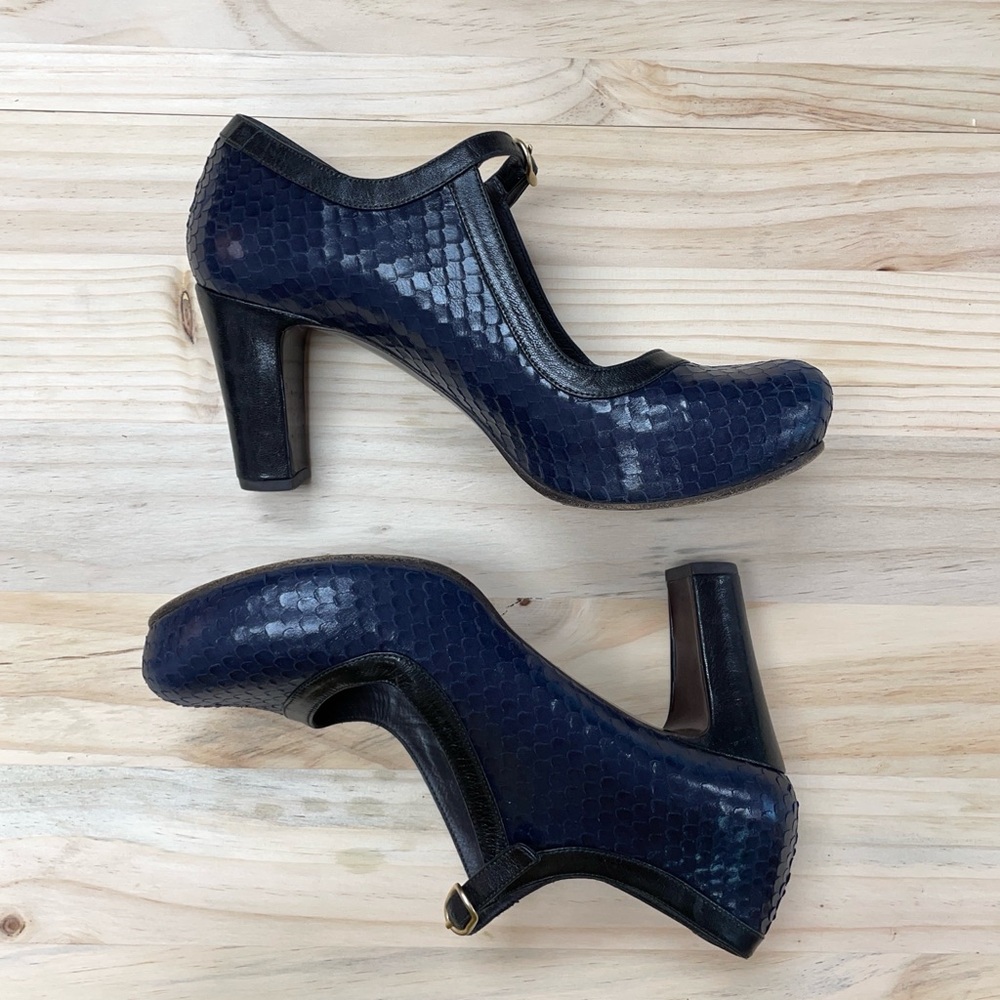 Chie Mihara Elegant Single Strap Navy Snakeskin Pattern Leather Heels- Sz 38.5